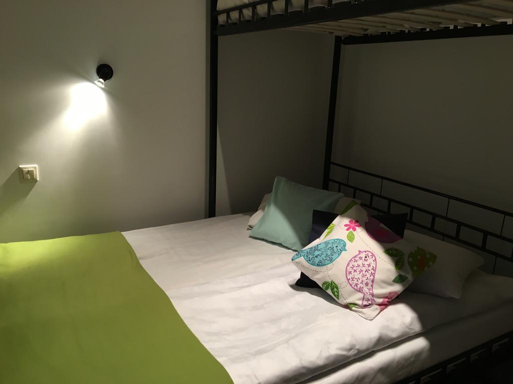 Arcus Premium Hostel Варшава Екстер'єр фото